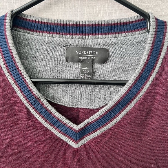 Nordstrom men v-neck sweater, size L - Picture 2 of 3